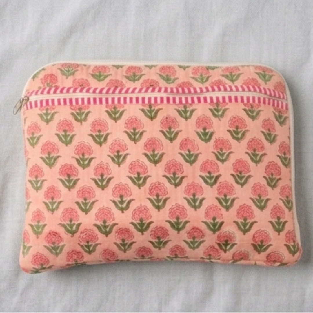 Pink Floral Quilted Laptop case