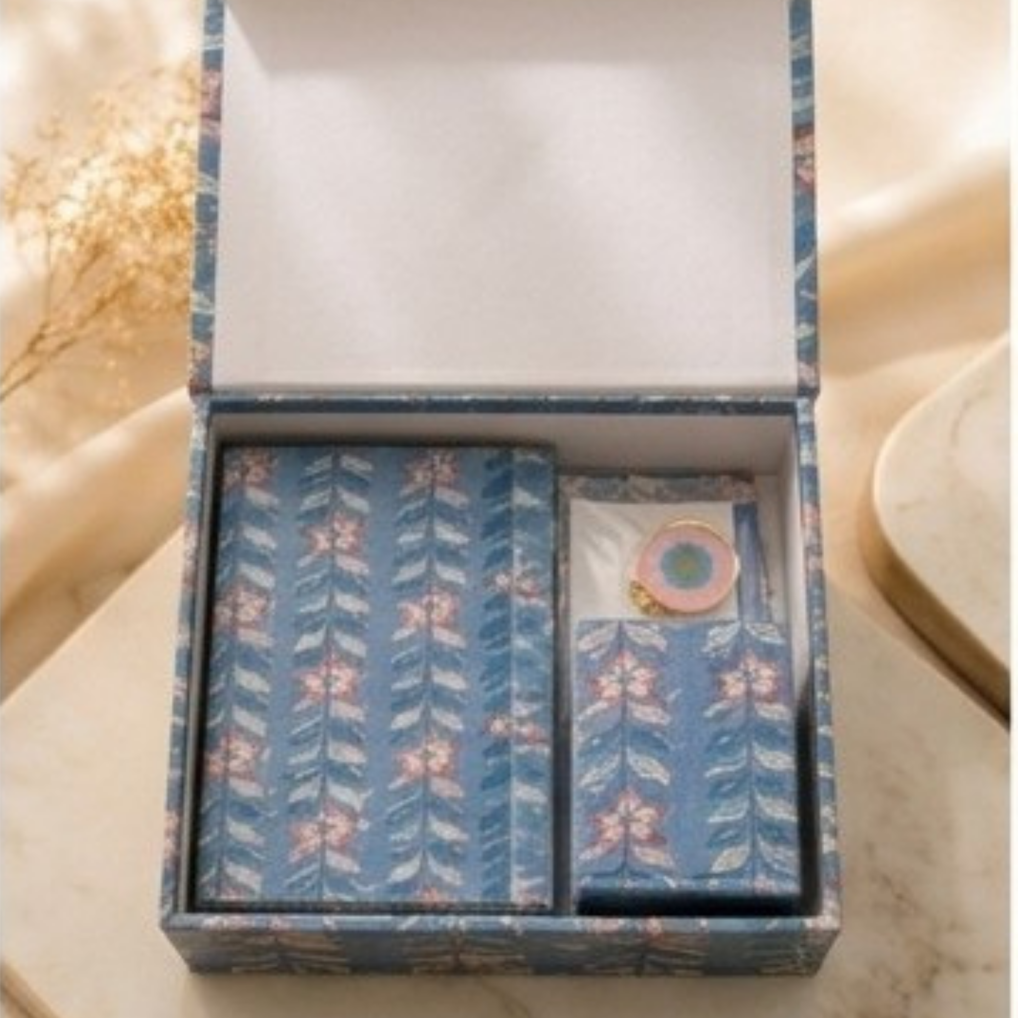The Aesthetic Desk Essentials 5-Piece Workspace Gift Set – Serene Blue Vine